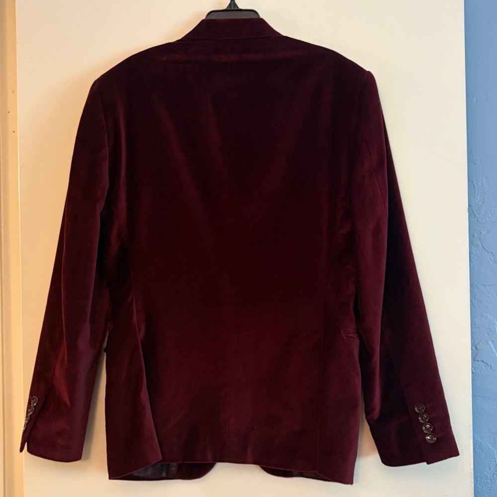 Bar III Men's Burgundy Velvet Sport Coat Blazer, size 38S - Picture 2 of 6